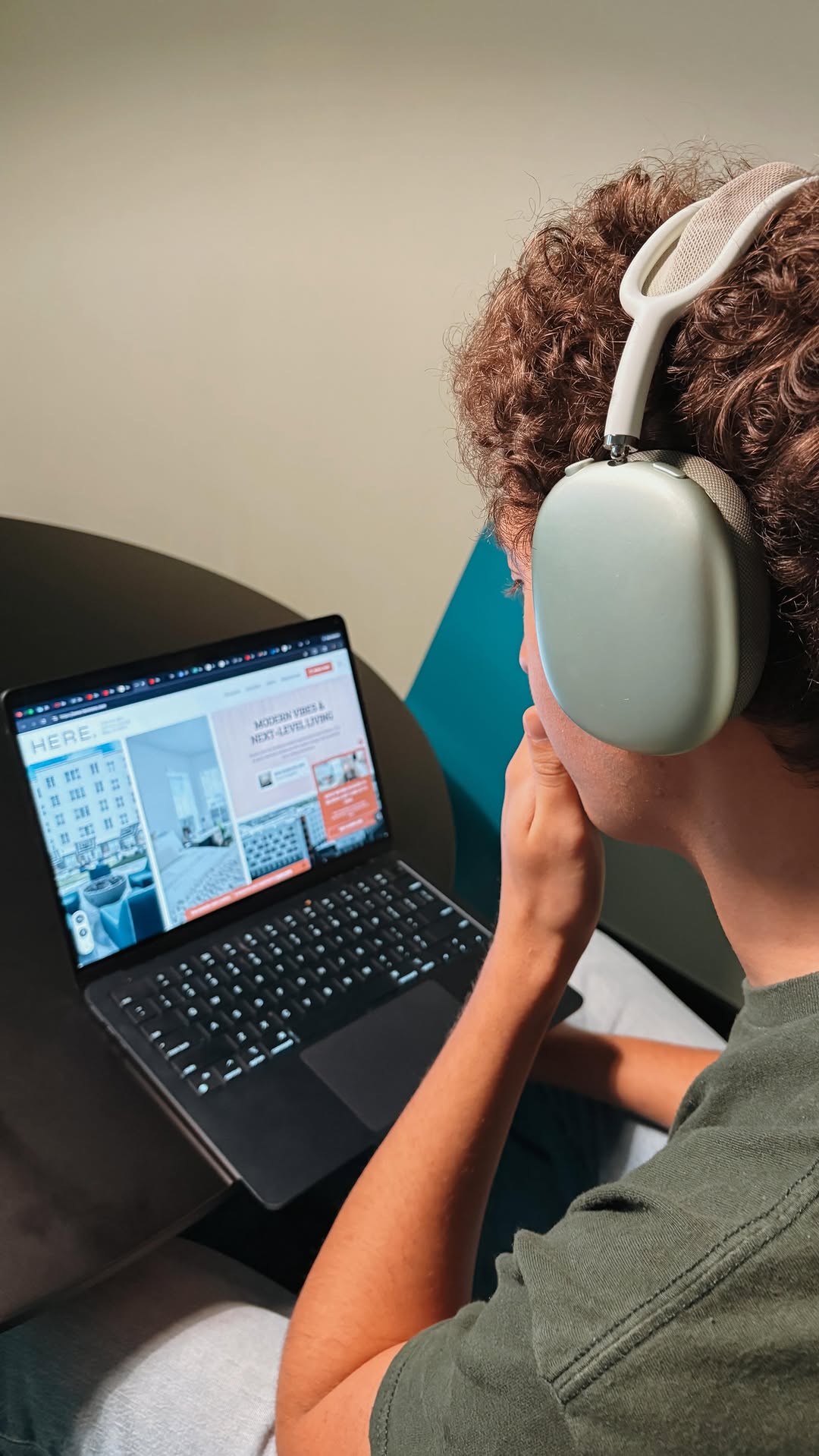 \u23f0 Last chance to Tour. Enter. Win.\n\nThis is your final reminder to stop by HERE Reno for our Tour to Win giveaway! \ud83c\udfa7 Take a quick tour and you'll be entered for a chance to win AirPods Max.\n\nDon't miss out \u2014 last day to tour and be entered to win is Saturday, March 14th, so this is your last chance to get your entry in. Come see the space and you might walk away with a brand new pair of AirPods Max. \ud83d\udc40\u2728\n\n