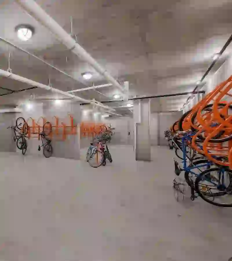 Secure bike storage close to the UNR campus